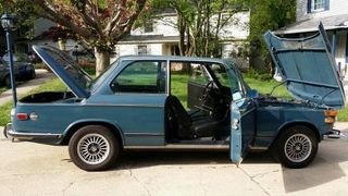 Illustration for article titled For $8,500, This 1971 BMW 2002 Brings Some Neue Klasse